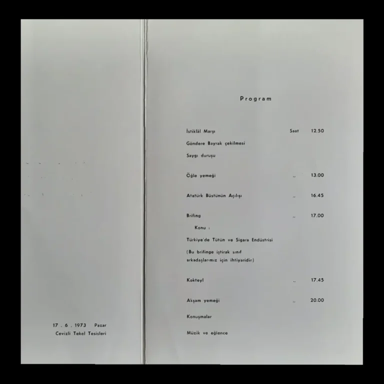 Página interior con el programa horario de la celebración del 17.6.1973