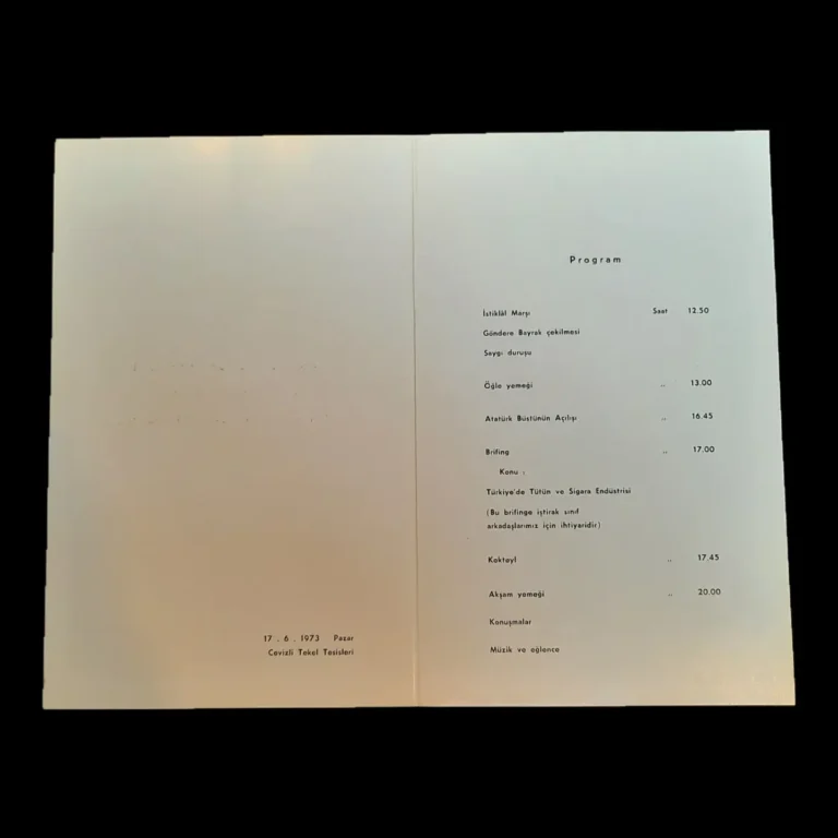 Páginas interiores del programa: lista horaria de actividades de la celebración del 17.6.1973 en las instalaciones de Tekel en Cevizli